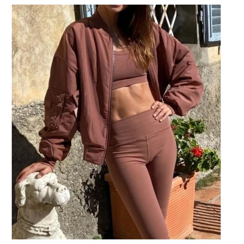 NEW ALO YOGA It Girl Bomber Jacket In Chestnut Size Small - Picture 2 of 15